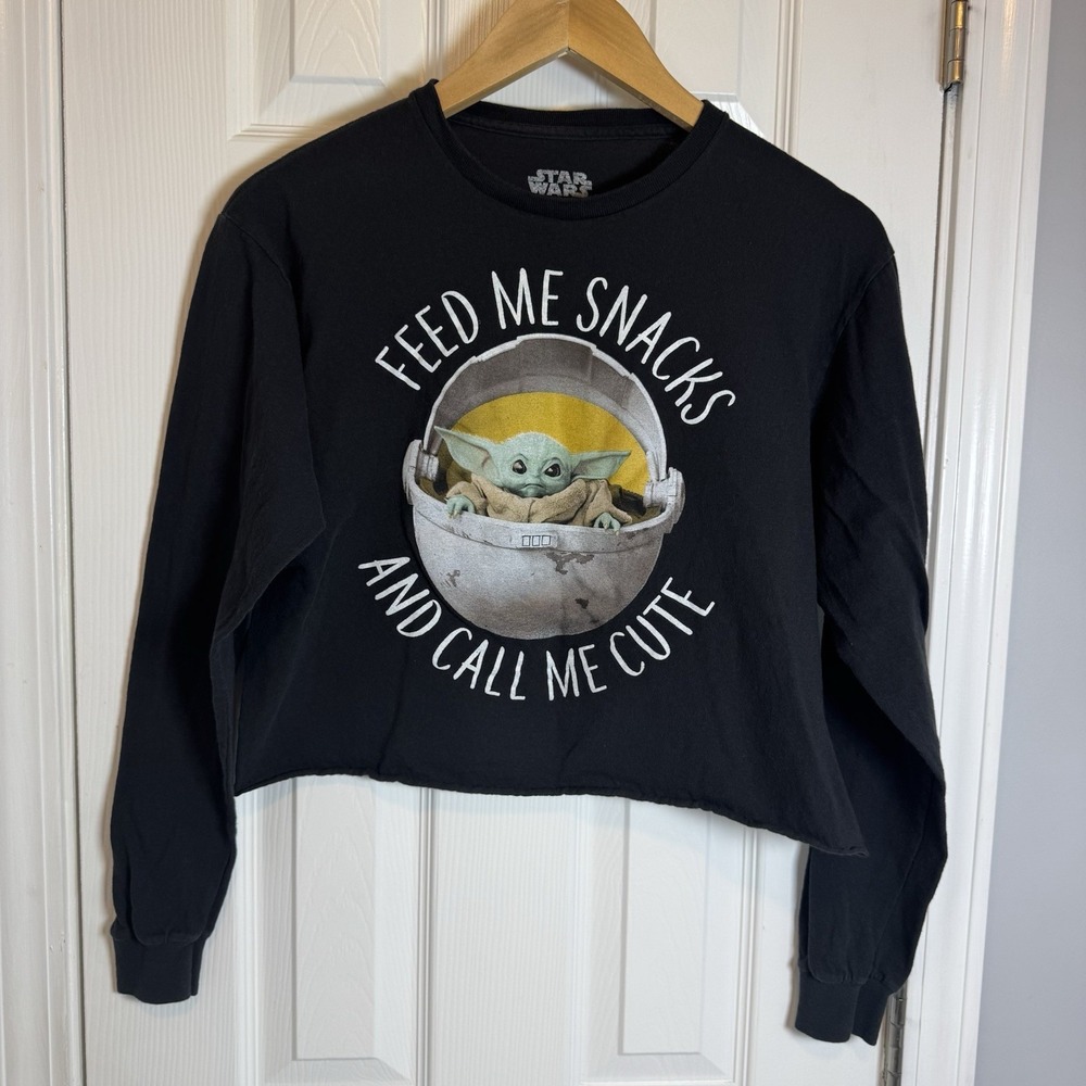 Star Wars Feed Me Snacks And Call Me Cute Juniors' Crop Pullover Top Blk Medium